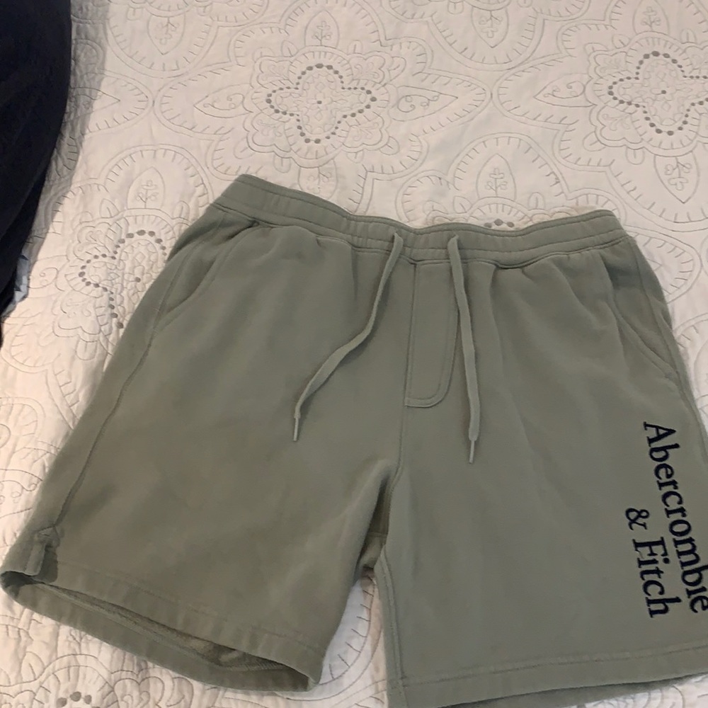 Men’s Army green Athletic shorts